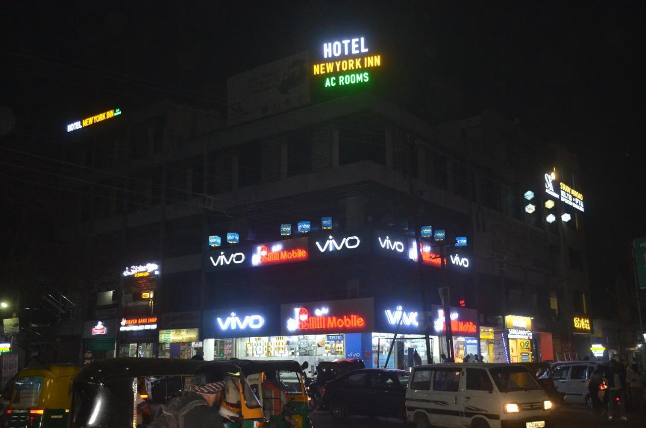 Hotel Newyork Inn Ānand Esterno foto